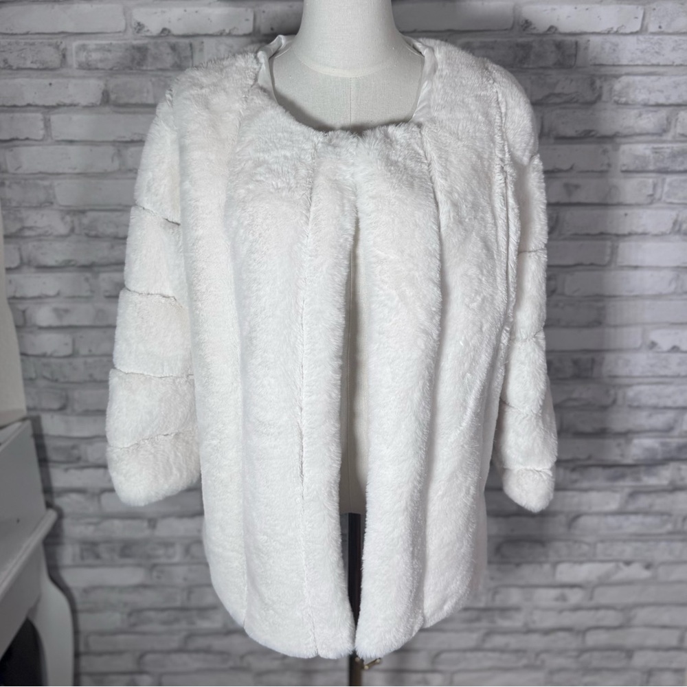 Glam Plush Elegant White Faux Fur Jacket